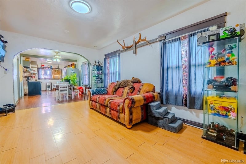 1525 Chester St, Aurora, CO 80010