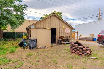 1525 Chester St, Aurora, CO 80010