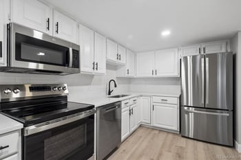 13901 E Marina Dr #102, Aurora, CO 80014
