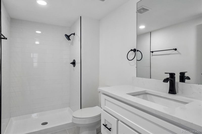 13901 E Marina Dr #102, Aurora, CO 80014
