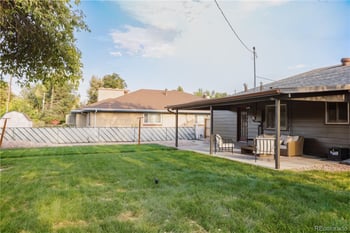 8225 W 19th Ave, Lakewood, CO 80214