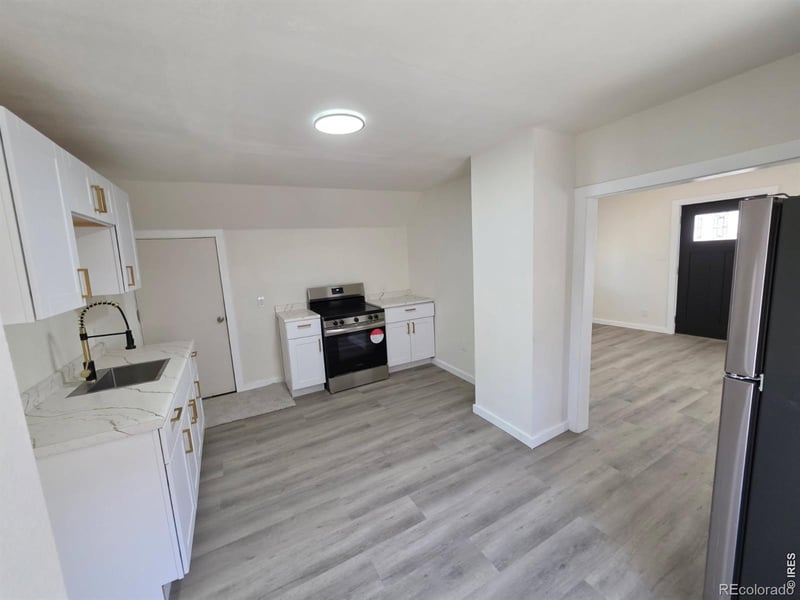 425 N 3rd Ave, Sterling, CO 80751