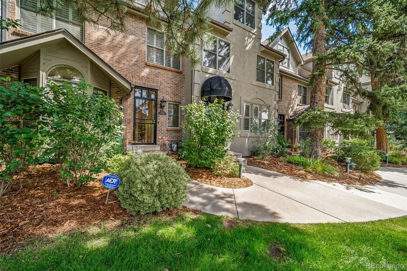124 Jackson St, Denver, CO 80206