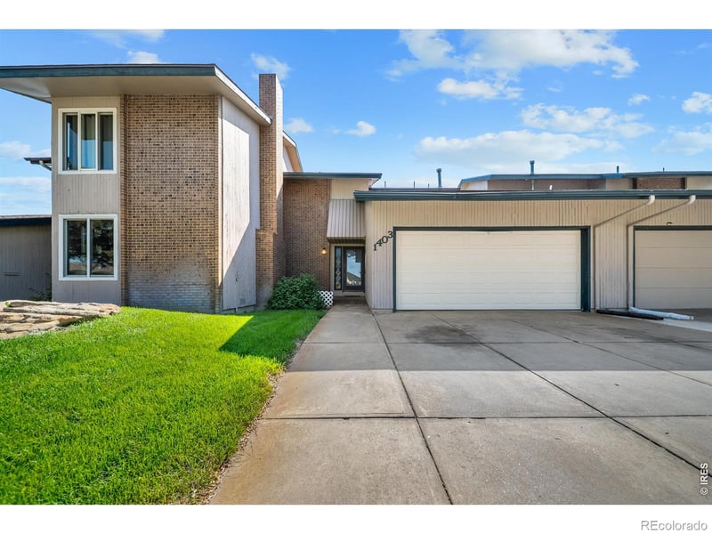 1403 S 11th Ave, Sterling, CO 80751
