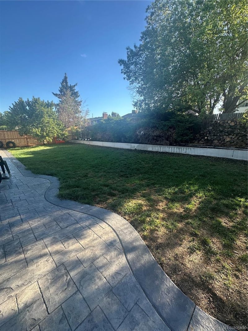 1420 S Lewiston St, Aurora, CO 80017