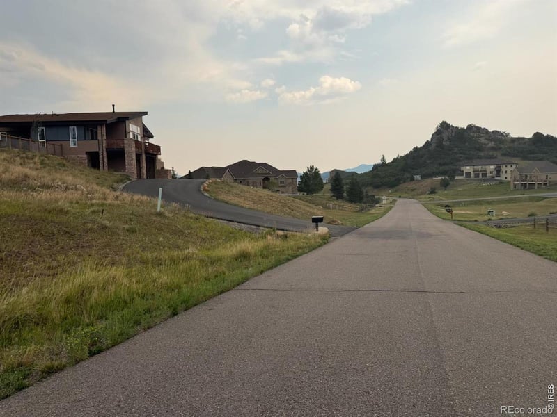 5741 Country Club Dr, Larkspur, CO 80118