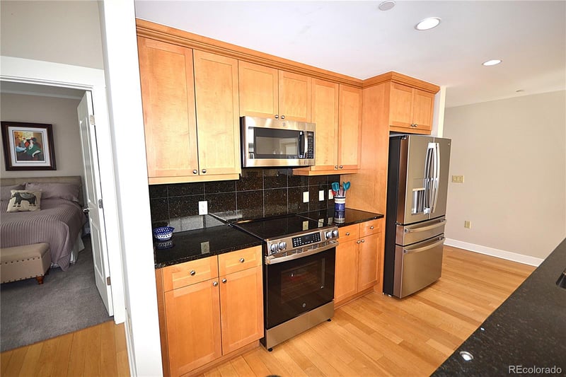 7220 W Bonfils Ln, Lakewood, CO 80226
