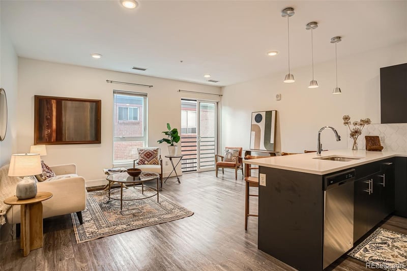 2374 S University Blvd #205, Denver, CO 80210