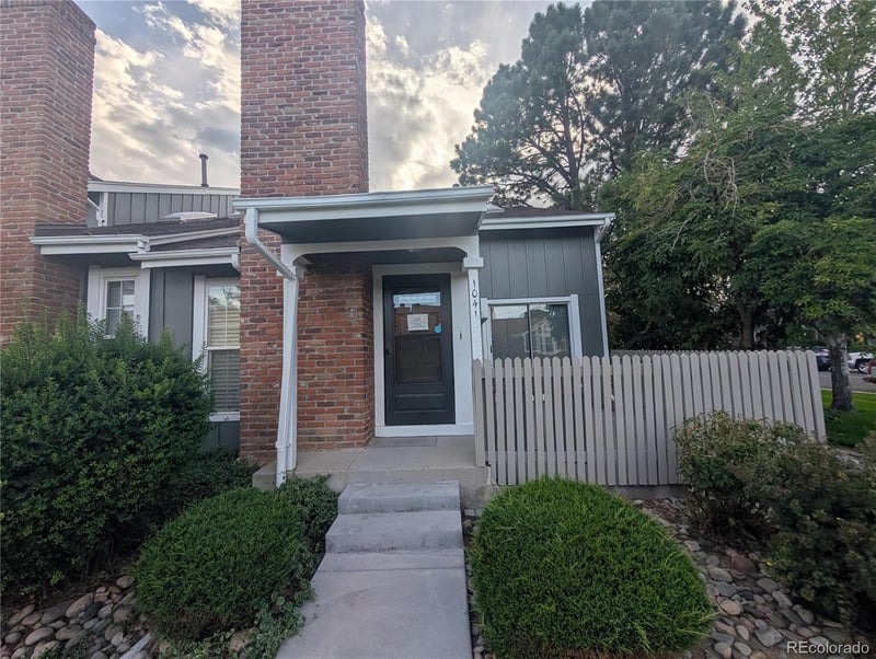1041 S Fraser Way, Aurora, CO 80012
