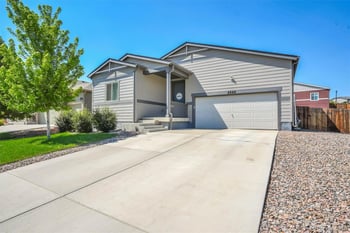 2303 Coyote Creek Dr, Fort Lupton, CO 80621