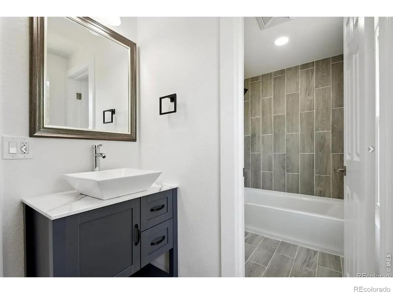 8701 E Briarwood Blvd, Centennial, CO 80112
