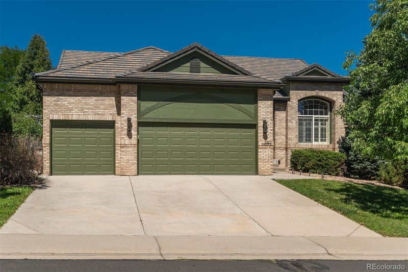 17807 E Oakwood Ln, Aurora, CO 80016