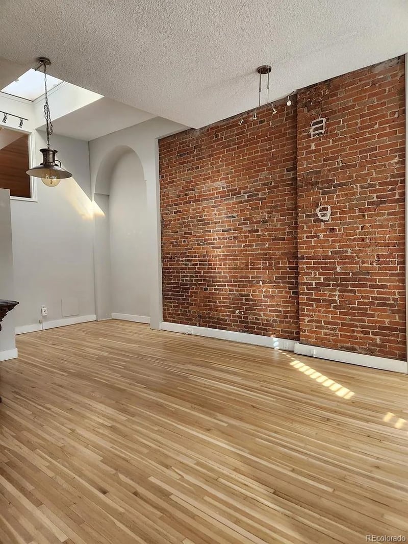 1744 Blake St, Denver, CO 80202