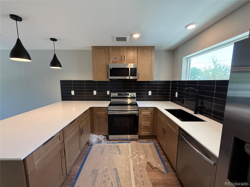 1588 Kendall St, Lakewood, CO 80214