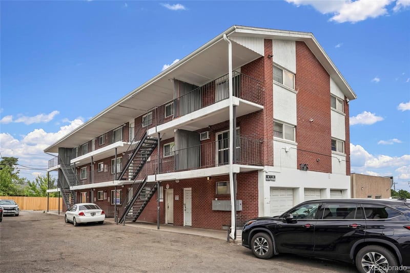 1475 Macon St, Aurora, CO 80010