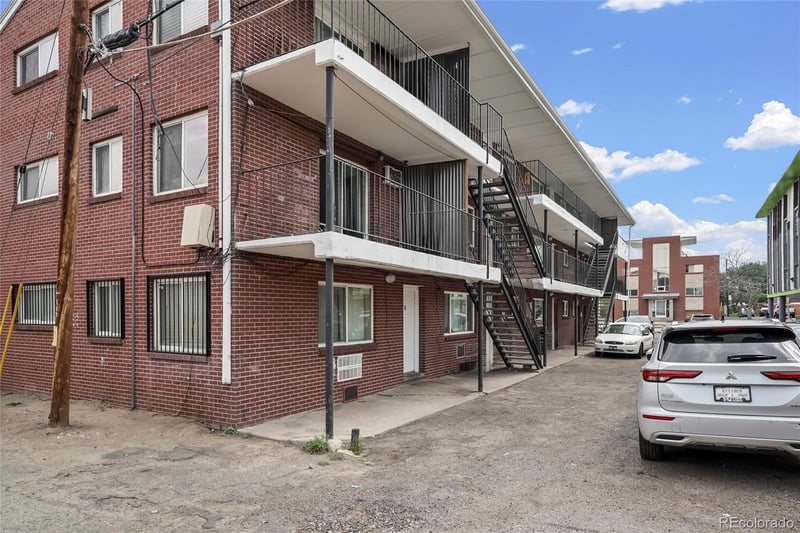 1475 Macon St, Aurora, CO 80010
