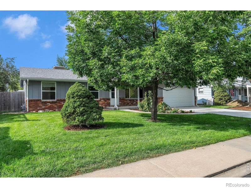 2515 Danbury Dr, Longmont, CO 80503