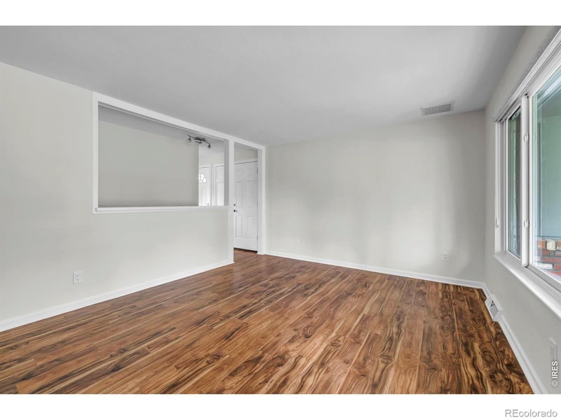 2515 Danbury Dr, Longmont, CO 80503