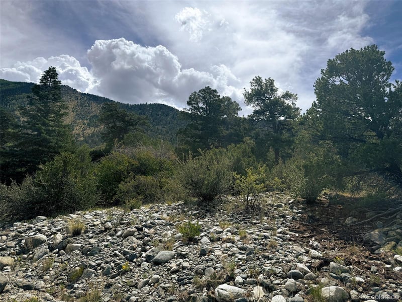 421 Lake Of The Falls Pw, Mosca, CO 81146