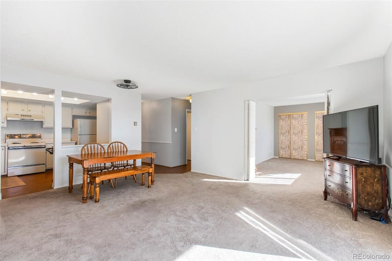 13850 E Marina Dr #211, Aurora, CO 80014