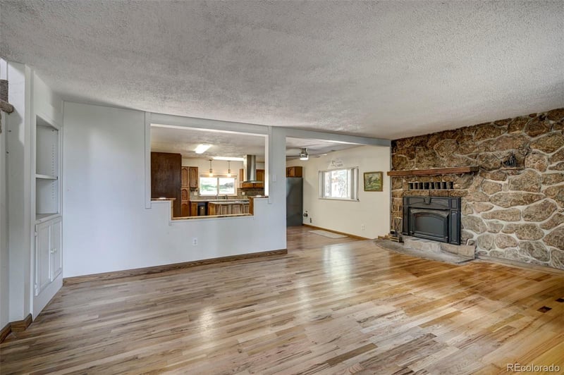 10689 Charles Ln, Rye, CO 81069