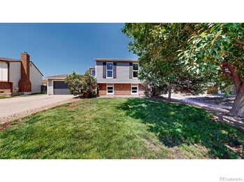 113 Madison Dr, Bennett, CO 80102