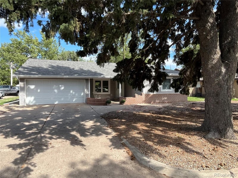 130 16th St, Burlington, CO 80807