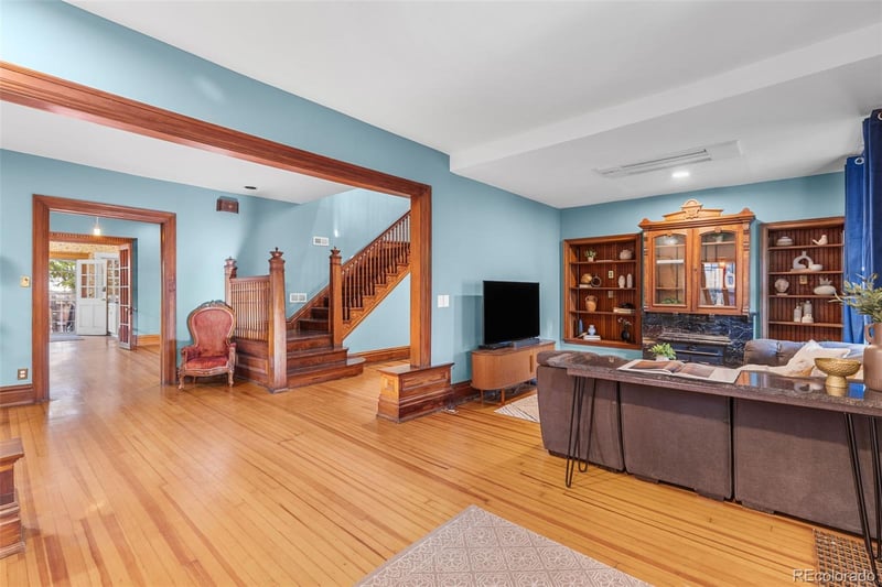 725 N Downing St, Denver, CO 80218