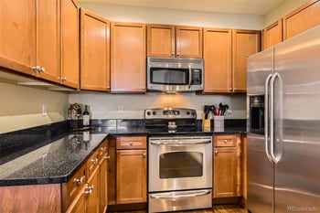 9019 E Panorama Cir #D207, Englewood, CO 80112