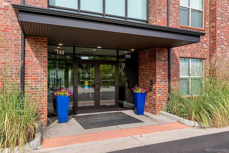 155 S Monaco Street Pw #102, Denver, CO 80224