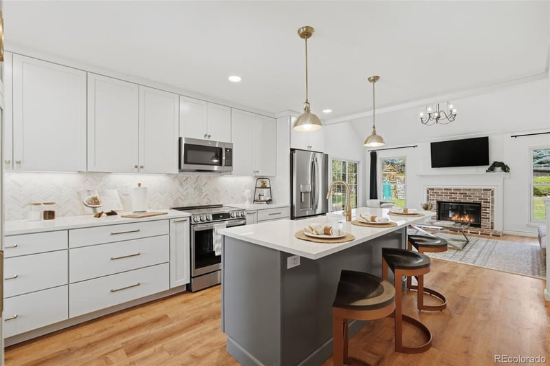 8512 Union Cir, Arvada, CO 80005