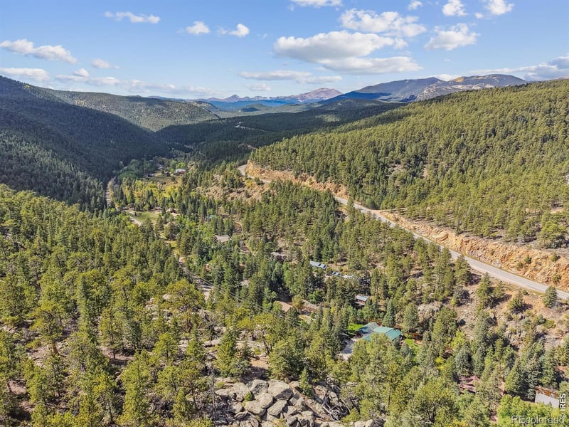 543 Riverside Dr, Lyons, CO 80540