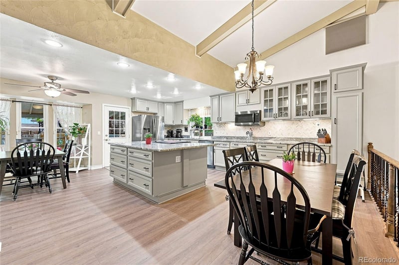 1570 S Macon St, Aurora, CO 80012
