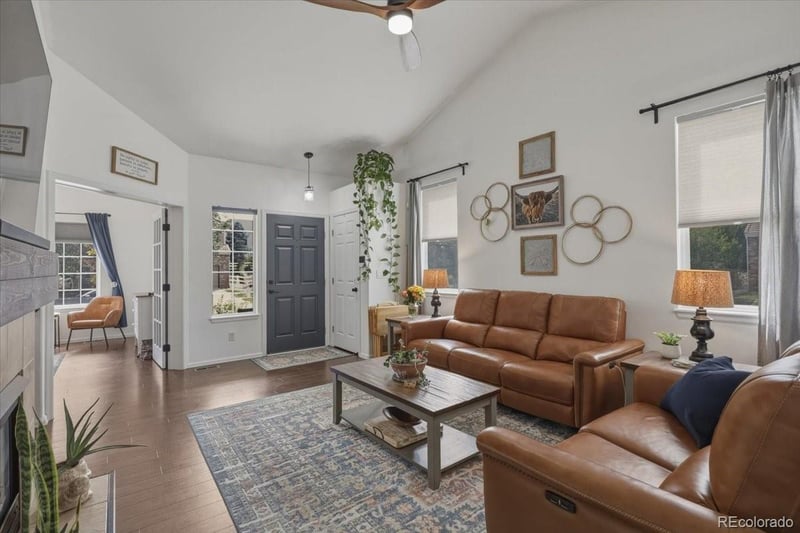 24669 E Wyoming Cir, Aurora, CO 80018