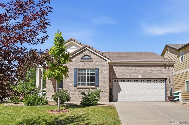24669 E Wyoming Cir, Aurora, CO 80018