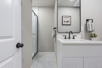9441 Lilly Ct, Thornton, CO 80229