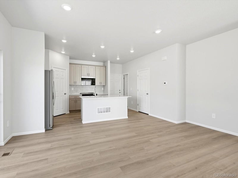 2213 E 164th Ave, Thornton, CO 80602