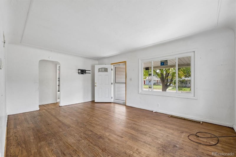 1996 Lima St, Aurora, CO 80010