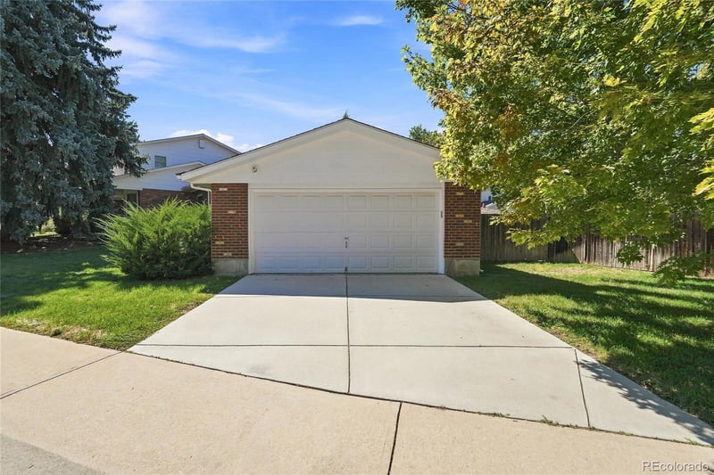 1460 S Macon St, Aurora, CO 80012