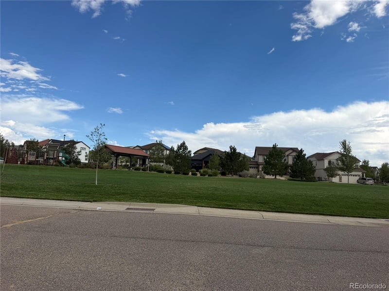 22848 E Saratoga Pl, Aurora, CO 80015