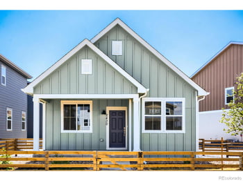 2430 Heyworth Ln, Fort Collins, CO 80524