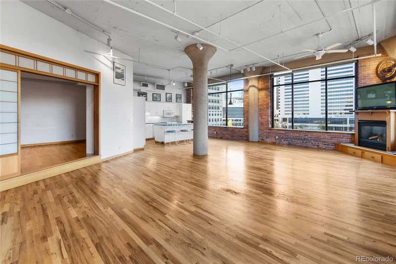 2000 Arapahoe St #402, Denver, CO 80205