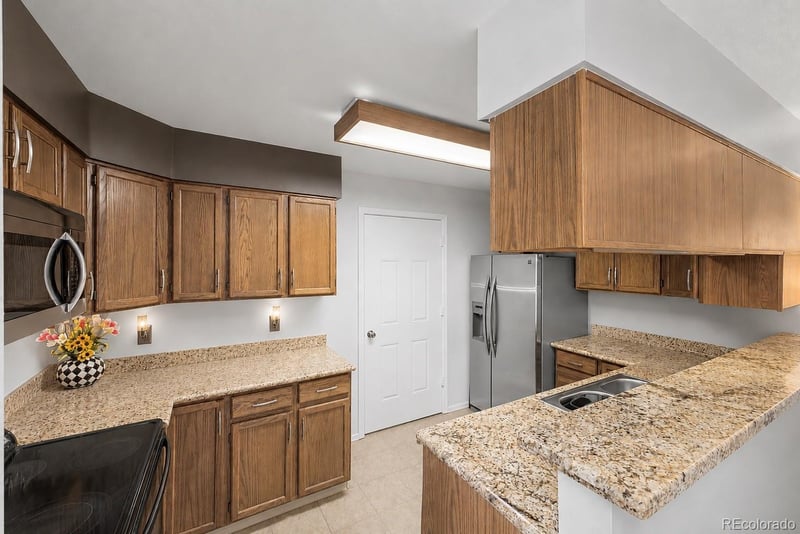 5868 W Asbury Pl, Denver, CO 80227