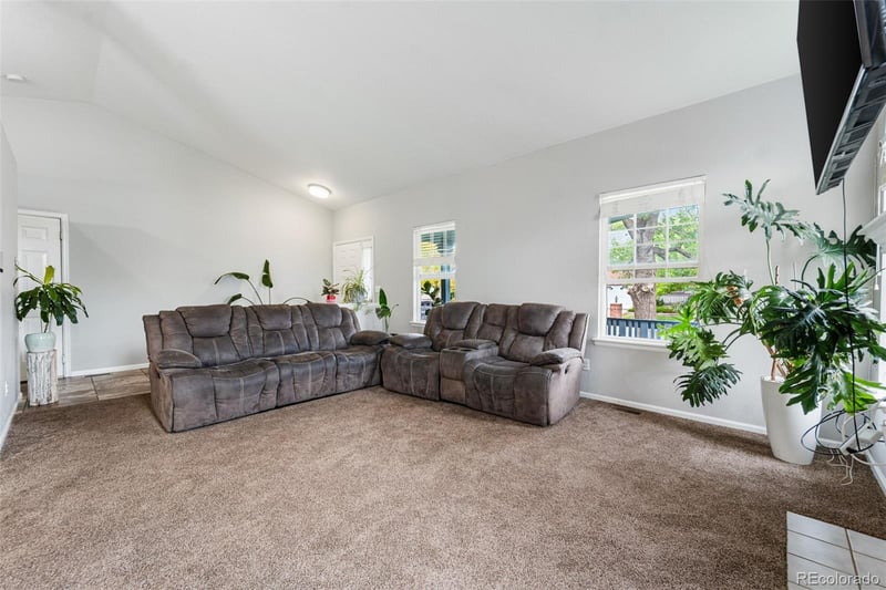 8640 E 105th Ct, Henderson, CO 80640