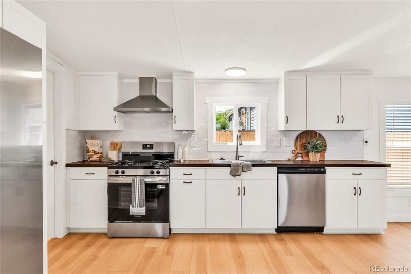 2206 W 16th St, Pueblo, CO 81003