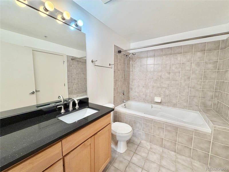275 S Harrison St #312, Denver, CO 80209