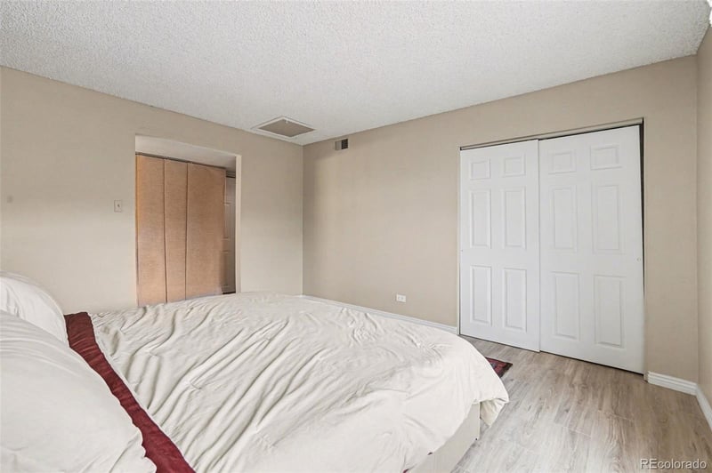 3426 S Locust St #F, Denver, CO 80222
