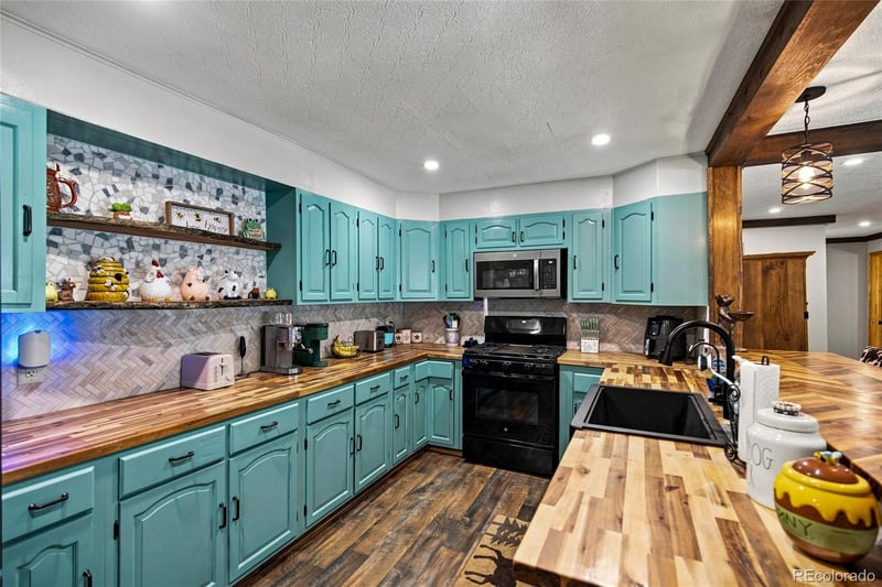 11729 Ranch Elsie Rd, Golden, CO 80403