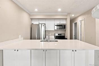5770 E Warren Ave #104, Denver, CO 80222