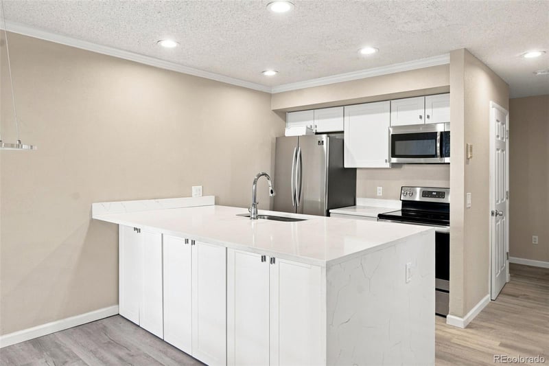 5770 E Warren Ave #104, Denver, CO 80222
